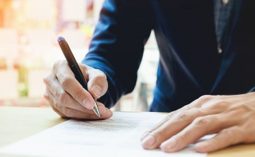 Criciúma abre concurso público na área da saúde com salários de até R$ 16,6 mil