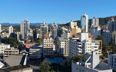 Fim de semana terá sol, frio e vento em Criciúma
