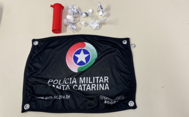 Com mais de 14 gramas de cocaína, homem é preso em Criciúma