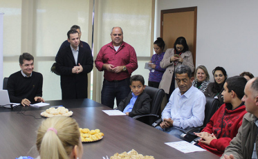 Salvaro recebe estudantes premiados nas Olimpíadas Internacionais de Matemática