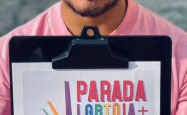 Cantor Criolo se manifesta após vídeo de Salvaro 