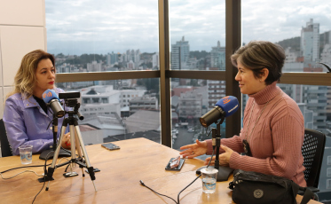 Ninguém Morre de Tédio: Cris Feijó fala sobre casos emblemáticos de violência contra mulheres e crianças 