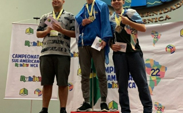 Jovem de Urussanga é vice-campeão sul-americano de cubo mágico