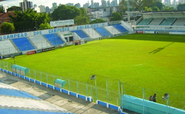Clima tenso em Belém faz CBF proibir torcida no jogo entre Paysandu e Criciúma