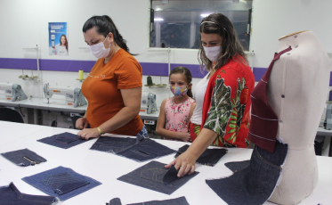 Içara dá início ao curso de costureiro industrial