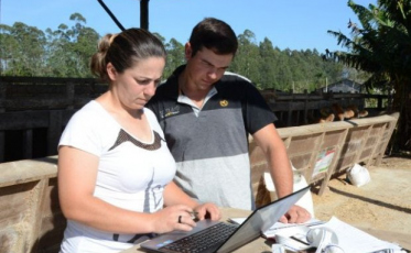Oportunidade de cursos online aos jovens do campo