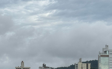 [Áudio] Temperaturas em queda e chuva pela região