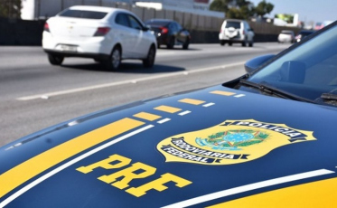 Motorista de caminhão de Criciúma morre em engavetamento na BR-101