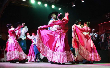 População de Balneário Arroio do Silva terá aulas gratuitas de danças de salão