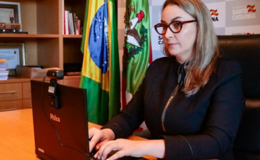 Governadora abre evento sobre controle da febre aftosa em SC