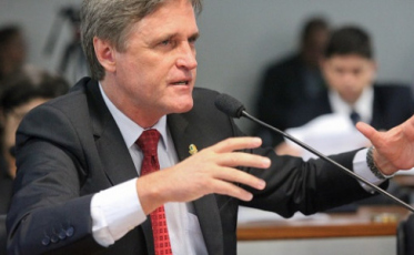 Plenário: “Não estou deixando o MDB, as portas que se fecharam para mim”, diz Dário Berger