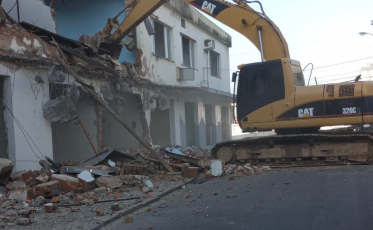 Antiga sede do Sindicato dos Mineiros de Criciúma é demolida (VÍDEO) 