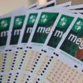 Concurso 3037 da Mega-Sena: veja os números sorteados nesta terça-feira (28)