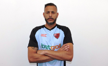 Lanterna da Série C anuncia contratação do goleiro Fernando Henrique