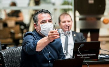 CCJ da Alesc classifica atividades escolares como essenciais