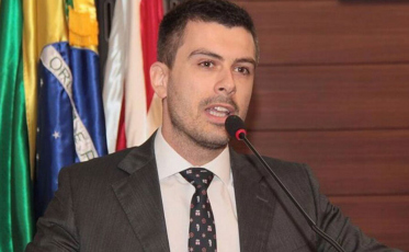 Se Bruno Souza for cassado, vaga fica com Cleiton Salvaro