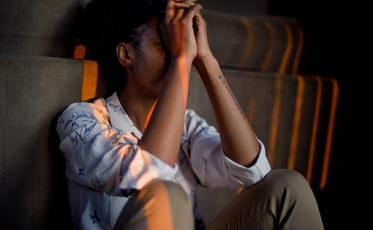 Casos de ansiedade e depressão aumentam expressivamente; Saiba como procurar ajuda