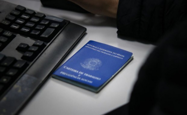 Desemprego em Santa Catarina cai para 4,3%