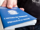 Número de desempregados cai, mas ainda atinge 12,4 milhões de brasileiros
