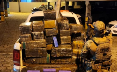 Carga pesada do tráfico: quase 1 tonelada de maconha é apreendida após perseguição em SC