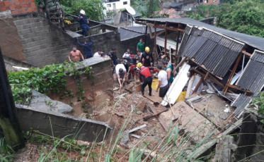 Temporal deixa mortos e alagamentos em Florianópolis
