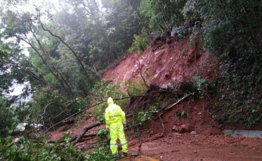 Deslizamentos provocam interdições em rodovias do estado