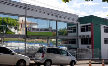 Detran: atendimento presencial retorna em 4 de maio 