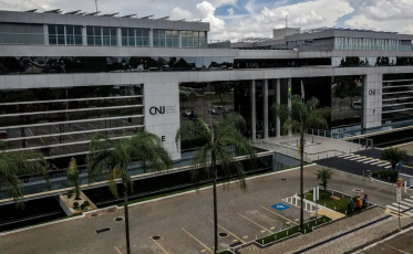 CNJ aprova fim da aposentadoria compulsória como punição máxima para juízes