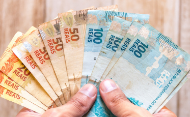 Maior lote da restituição do IR 2026 libera R$ 16 bilhões a 8,7 milhões; veja quem recebe