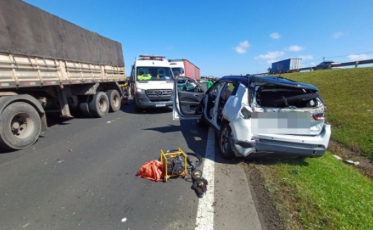 BR-101: motorista fica gravemente ferido após colisão envolvendo cinco veículos em Araranguá