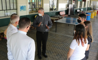 Bispo Dom Jacinto realiza visita à Satc