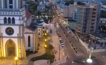 Em Orleans, Justiça manda abrir supermercados aos domingos