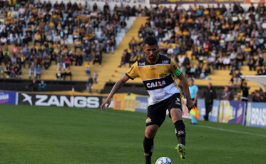 Criciúma e a preocupação com o número de cartões