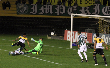 Não deu para o Tigre: 2 a 2