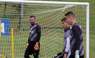 Luiz desfalcará o time por pelo menos 30 dias