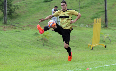 Detalhes separam Nino do Fluminense