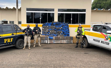 Em SC, PRF e PMRv apreendem R$ 1,7 milhão em maconha 