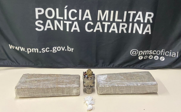 Criciúma: PM apreende maconha e cocaína no bairro Renascer
