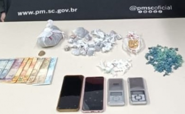 Dupla é presa por tráfico de drogas em Forquilhinha