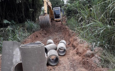 Construção de drenagem beneficia moradores de Linha Pagnan