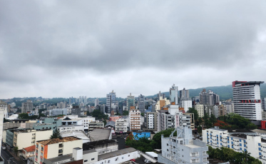 ((Áudio)) Chuvas esparsas e temperaturas amenas na região