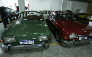 Além de carros antigos, garagens que guardam a história da indústria automotiva 