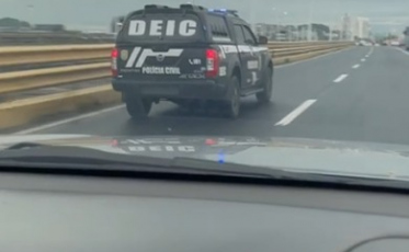 Fornecedor de fuzis e munições do Comando Vermelho do RJ é preso em SC