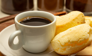 Só 2 ingredientes: veja receita de biscoito de queijo fácil de preparar