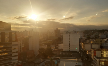 Terça-feira mais quente e sem chuva