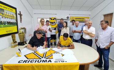 É oficial! Eder assina contrato com o Tigre (VÍDEOS) 