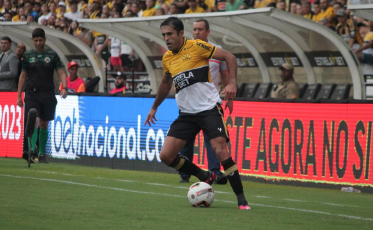 Três atletas devem passar por avaliação médica após a partida contra o Hercílio Luz