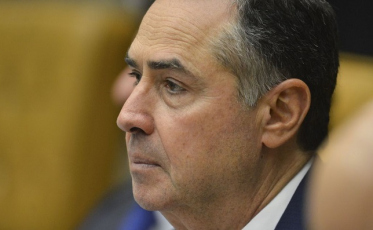 STF: candidatura avulsa pode ser votada no 1º semestre, diz Barroso