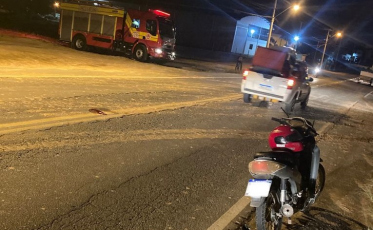 Motociclista fica ferido após queda em rodovia