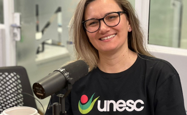 Edilane Oening: ‘’Tem decoração que parece um filme de terror’’